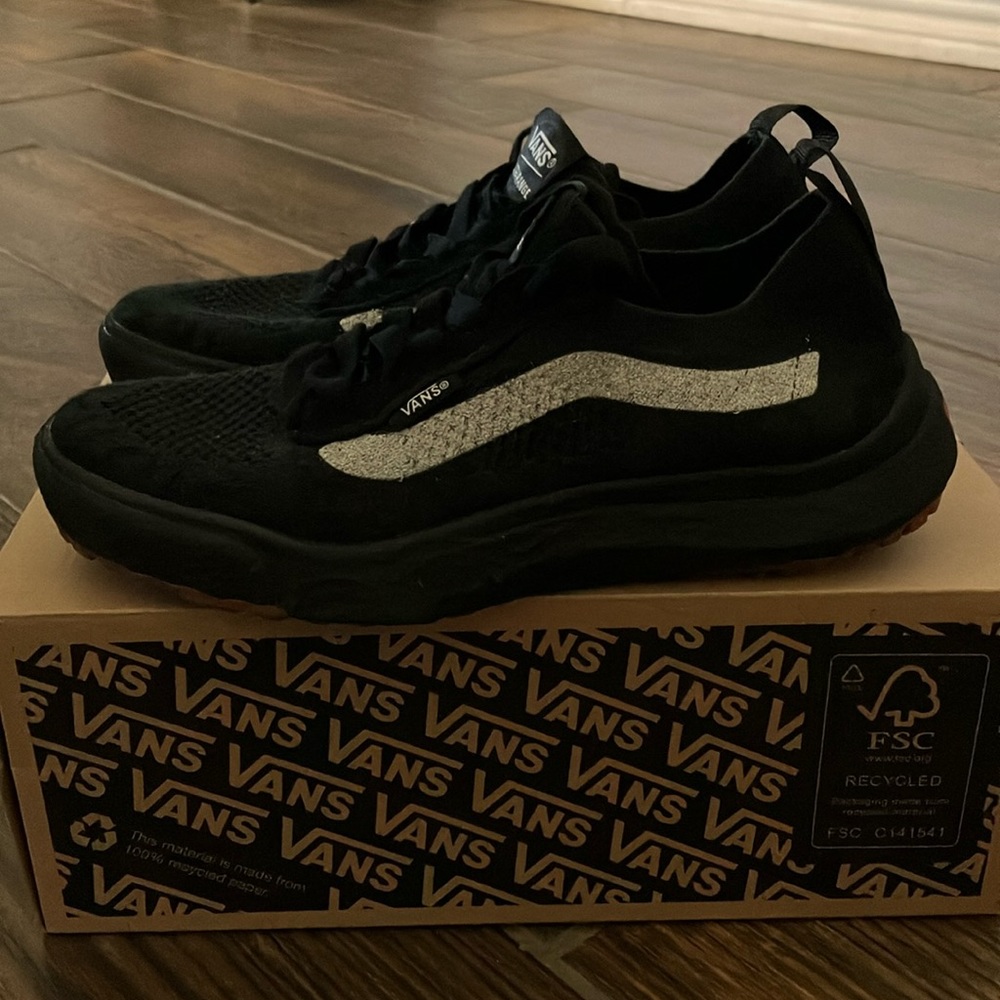 VANS UA UltraRange VR3